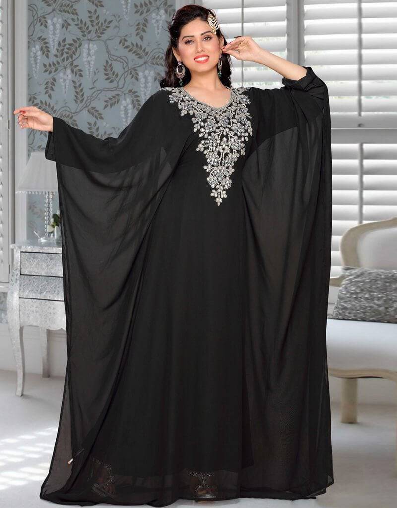 Smart Embroidered Farasha Kaftan